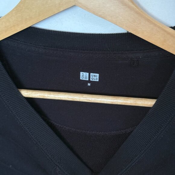 Uniqlo Crewneck Sweater, Black - Picture 3 of 3